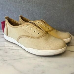 Comfortiva Align Women’s Slip On Canvas Shoes‎ Beige Tan Comfy 6 Wide